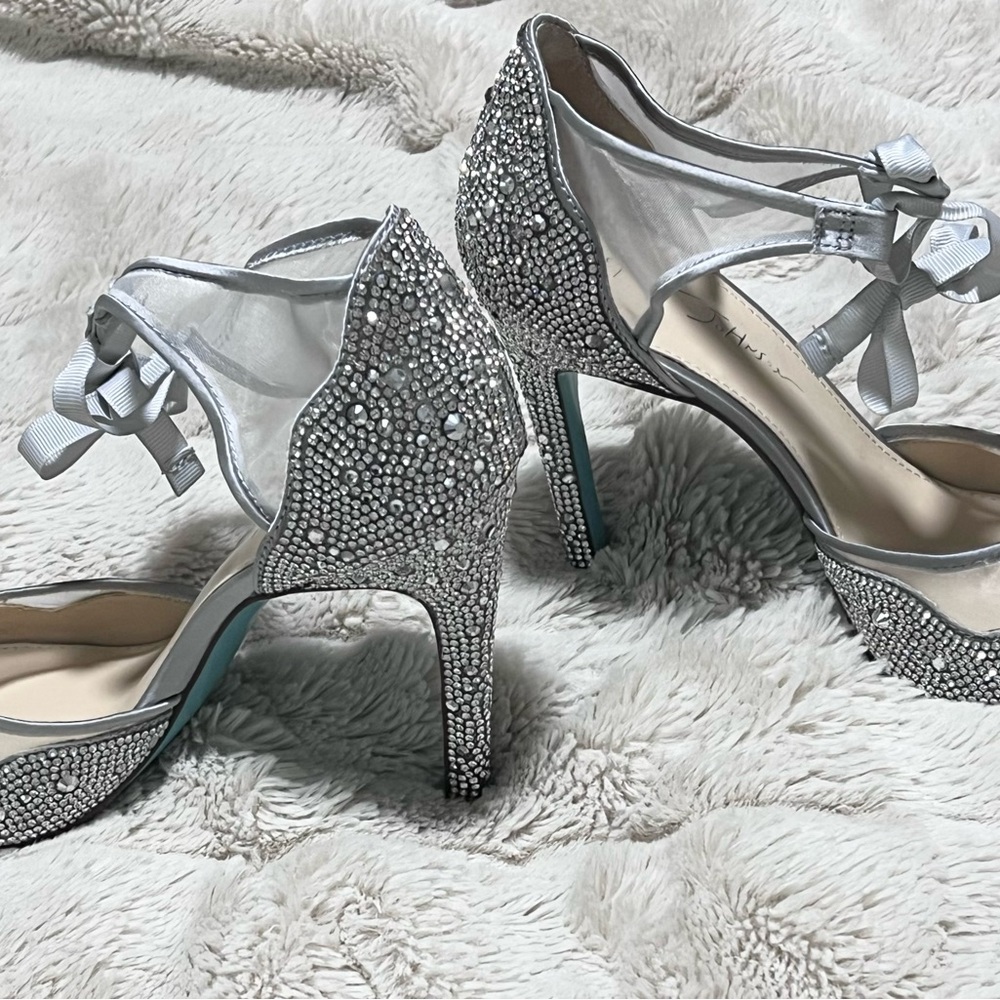 W7.5 Betsey Johnson Rhinestone Stilettos - Picture 3 of 14